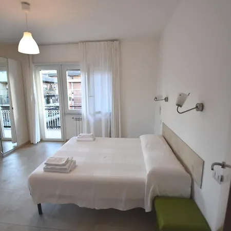 Vassallo Uno 3*