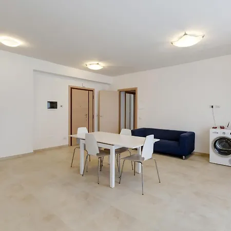 Vassallo Uno 4*